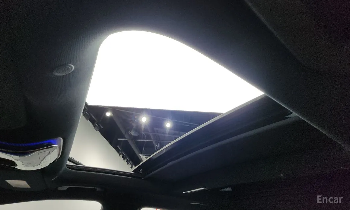 Фото 18 - Mercedes-Benz S-Class