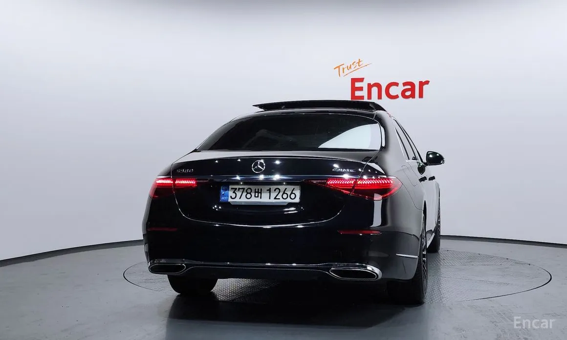 Фото 4 - Mercedes-Benz S-Class