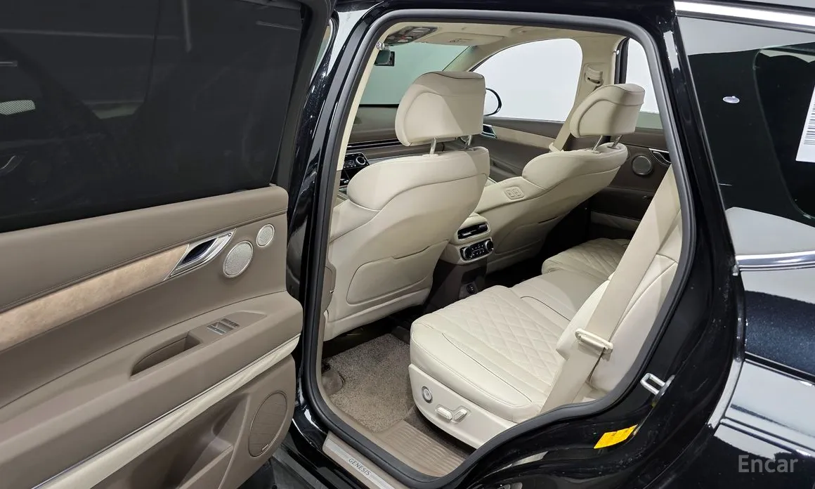 Фото 11 - Genesis GV80