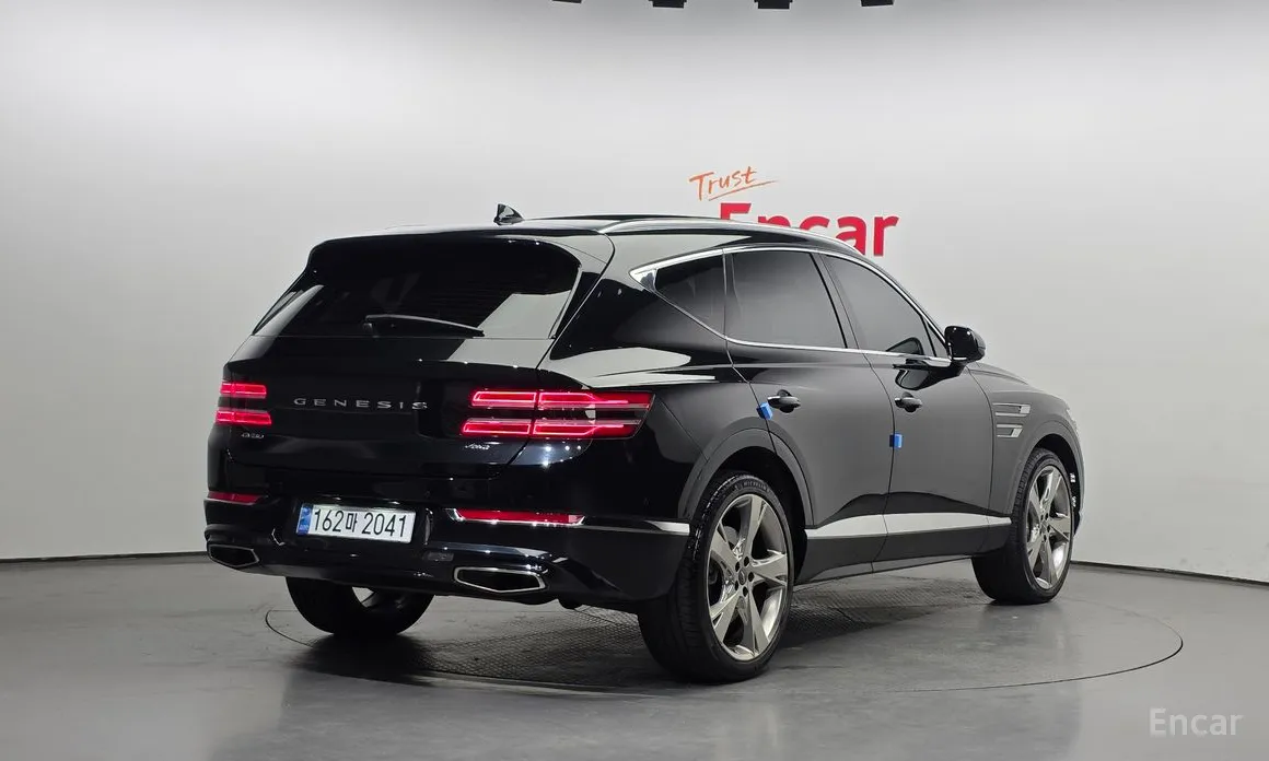 Фото 2 - Genesis GV80