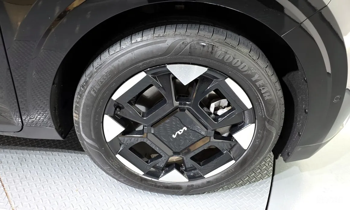 Фото 5 - Kia Carnival