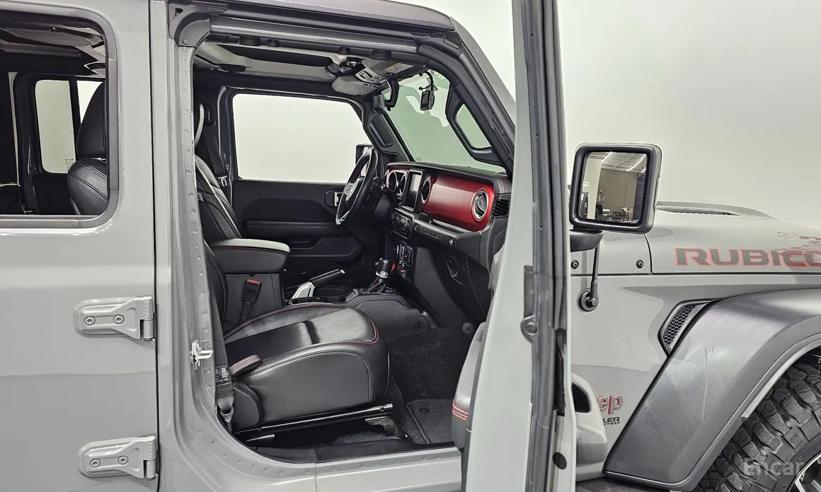 Фото 11 - Jeep Wrangler