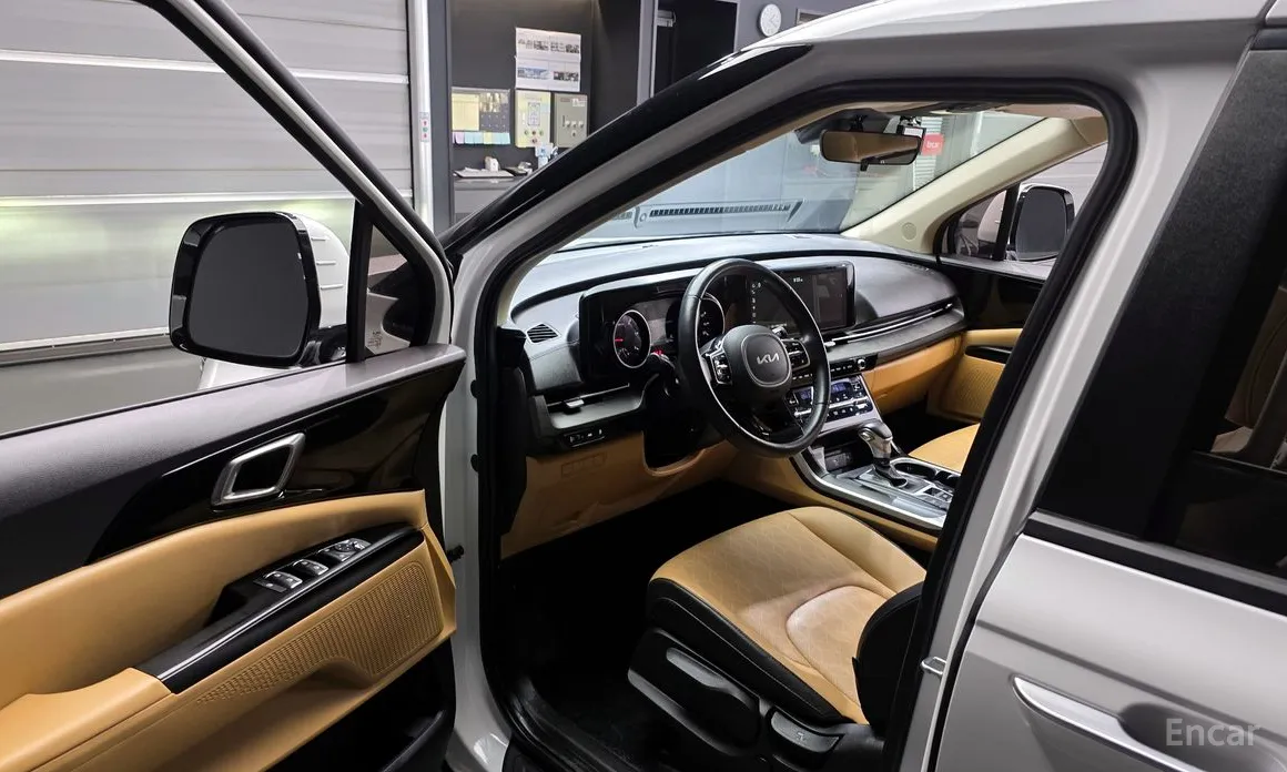 Фото 10 - Kia Carnival