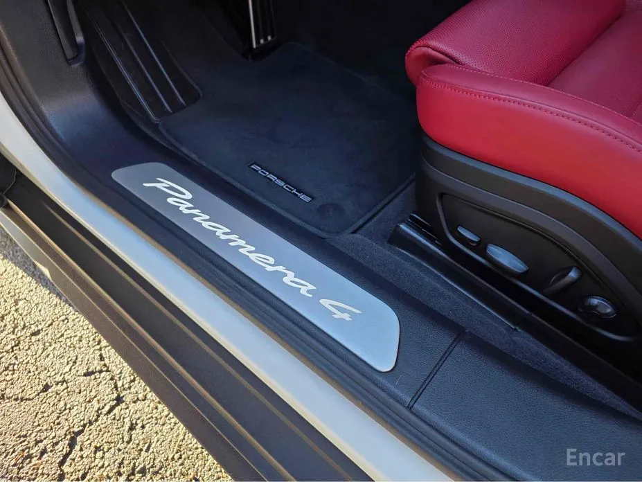 Фото 15 - Porsche Panamera