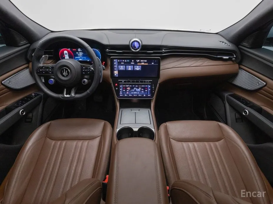 Фото 9 - Maserati Grecale