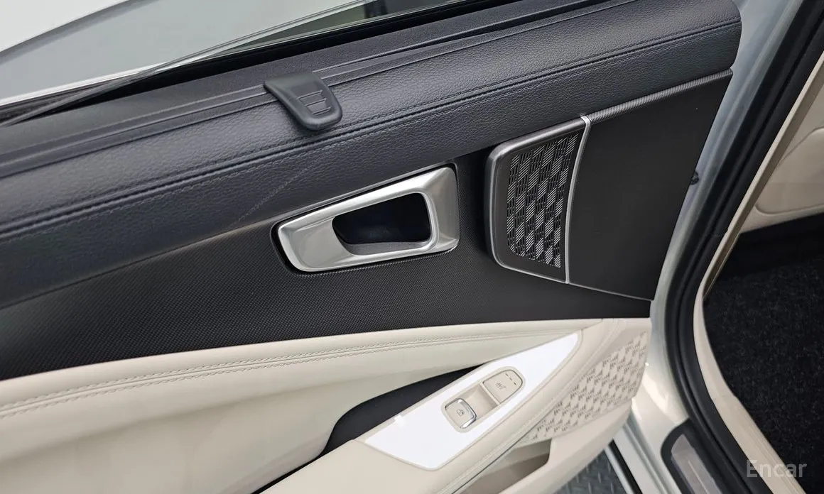 Фото 19 - Kia K8