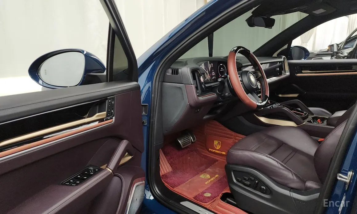 Фото 10 - Porsche Cayenne