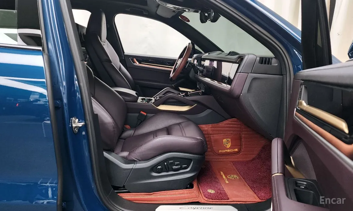 Фото 11 - Porsche Cayenne