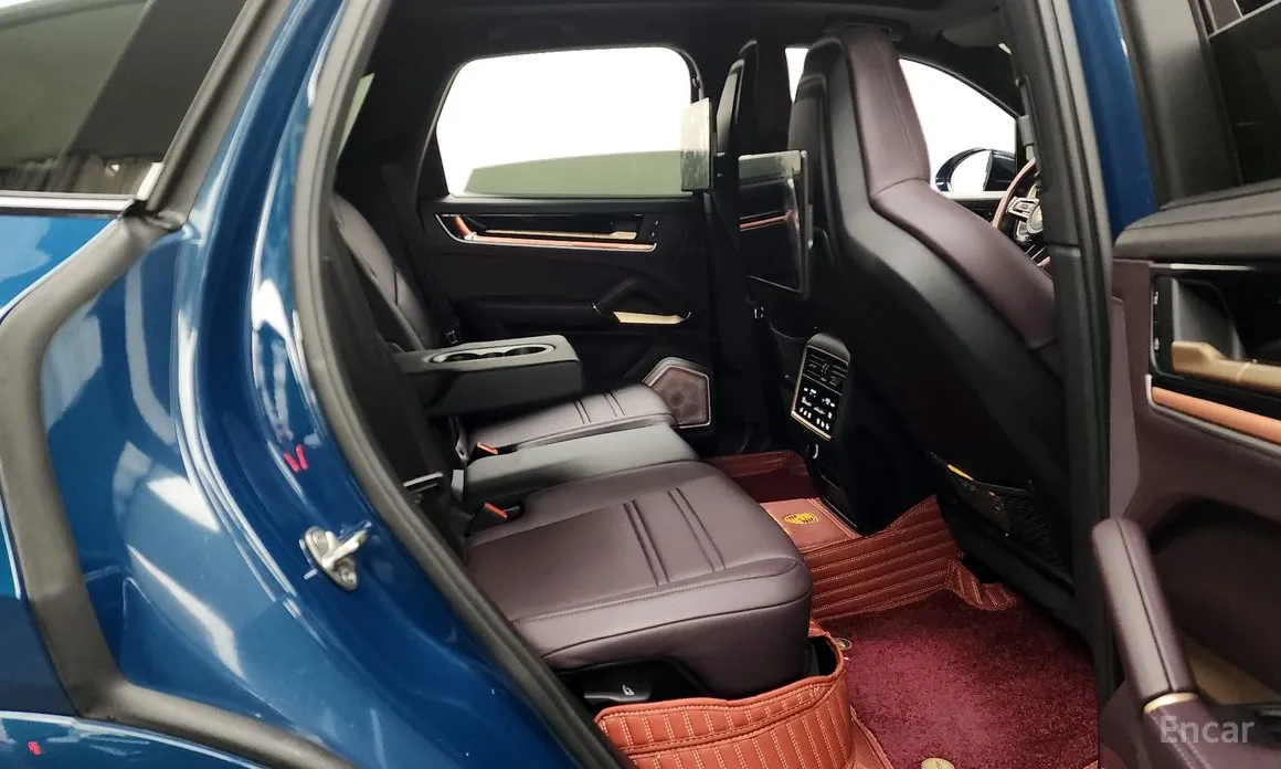 Фото 12 - Porsche Cayenne