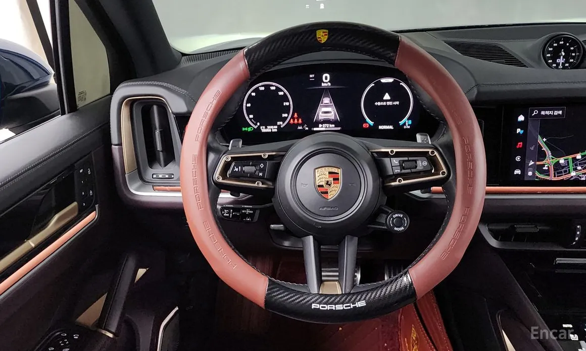 Фото 13 - Porsche Cayenne