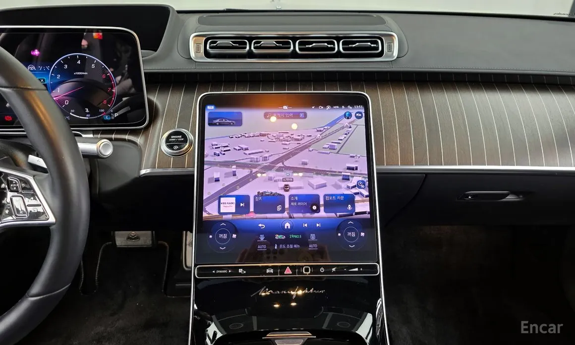 Фото 14 - Mercedes-Benz S-Class