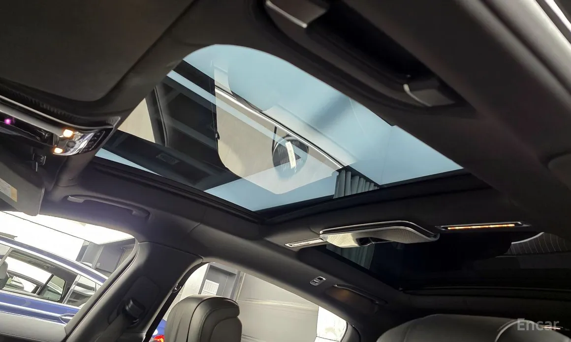 Фото 18 - Mercedes-Benz S-Class