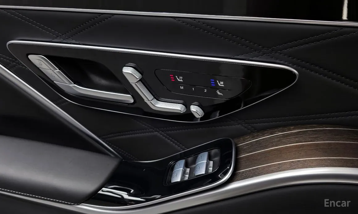 Фото 19 - Mercedes-Benz S-Class