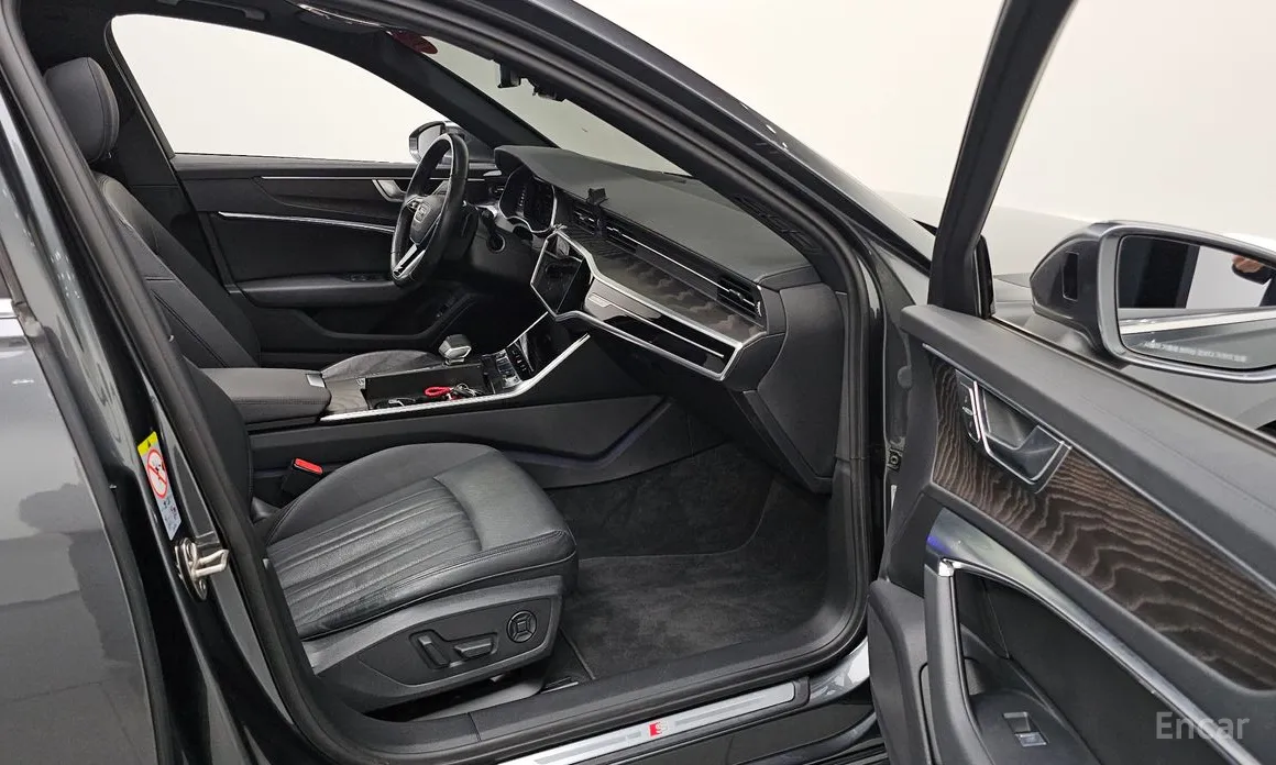 Фото 10 - Audi A6