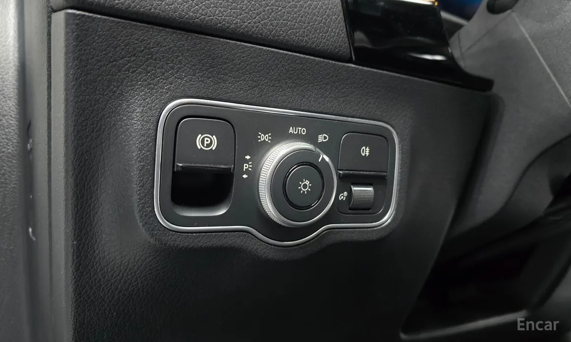 Фото 14 - Mercedes-Benz EQA