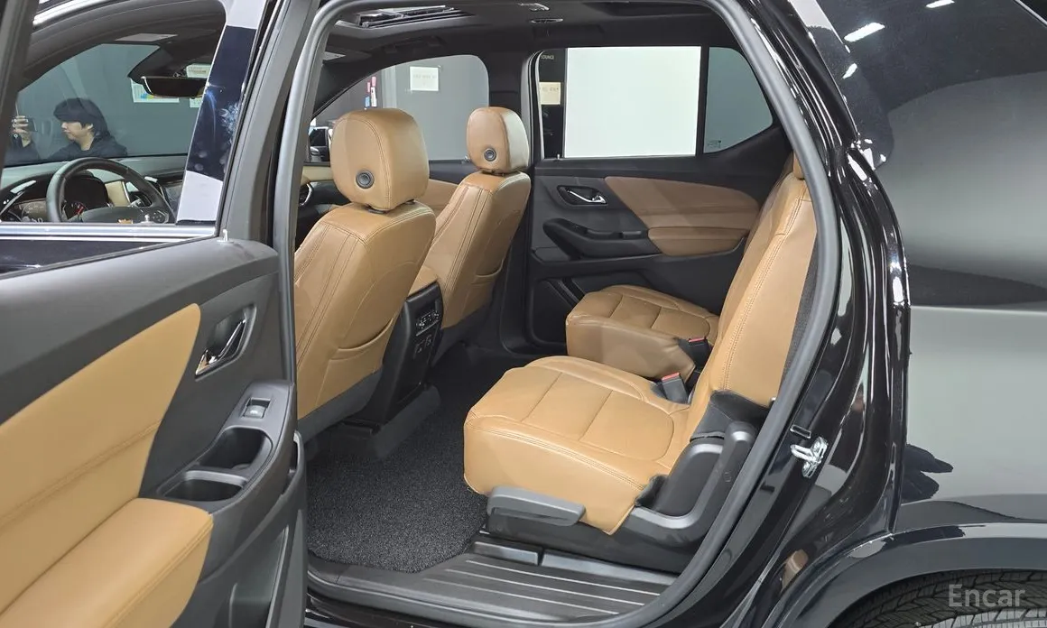 Фото 11 - Chevrolet Traverse