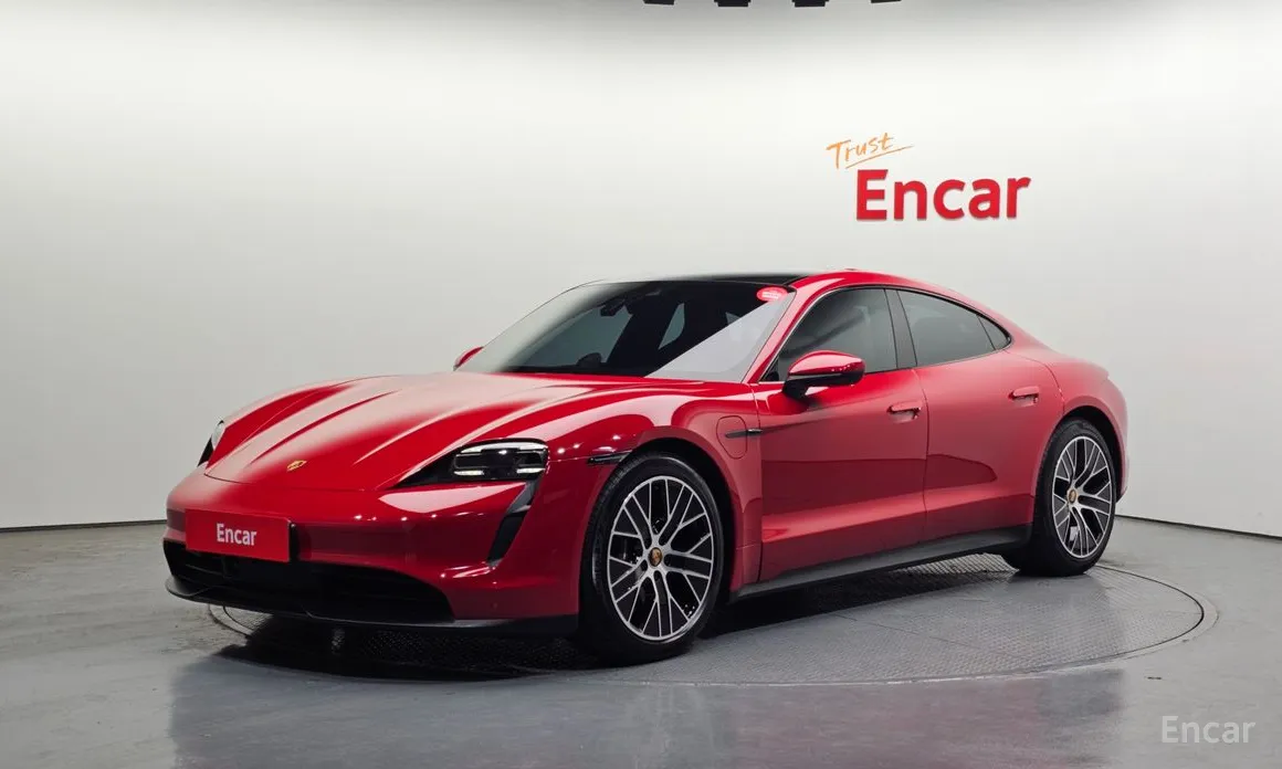 Фото 1 - Porsche Taycan