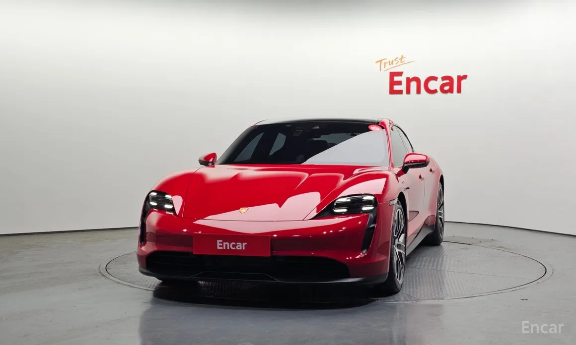 Фото 3 - Porsche Taycan