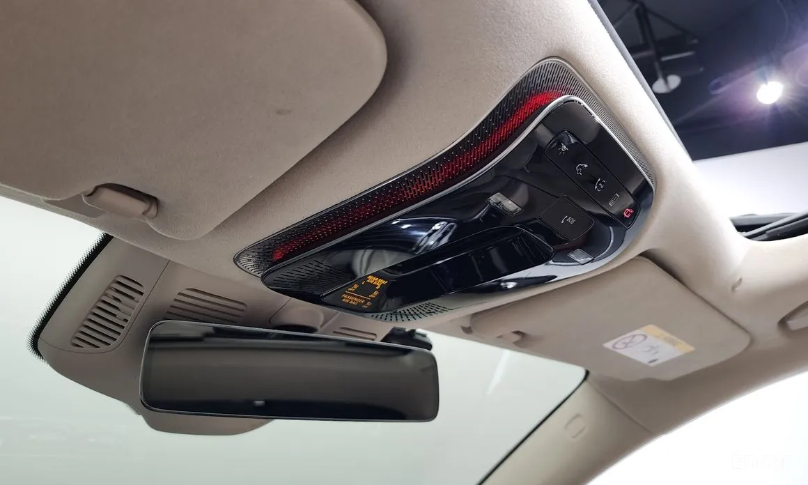 Фото 18 - Mercedes-Benz S-Class