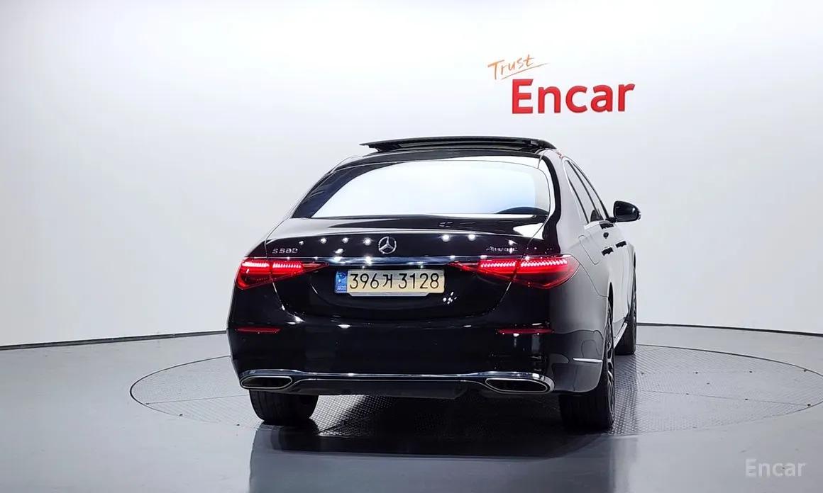 Фото 4 - Mercedes-Benz S-Class