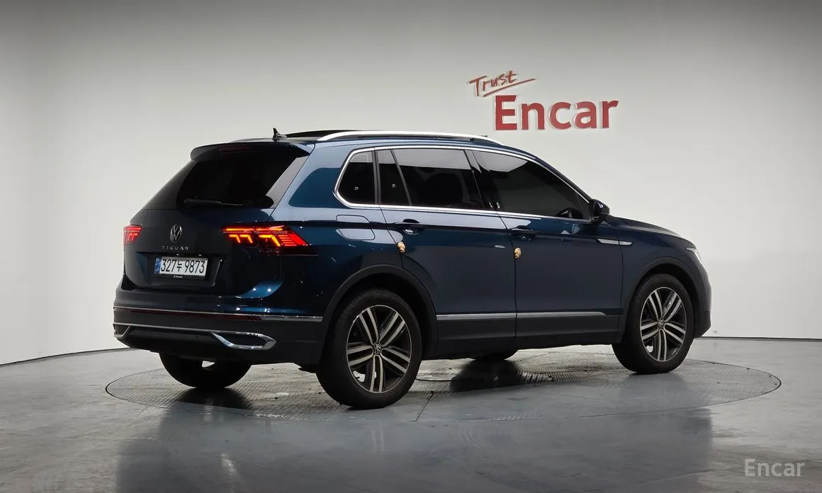 Фото 2 - Volkswagen Tiguan