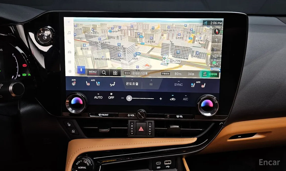 Фото 14 - Lexus NX