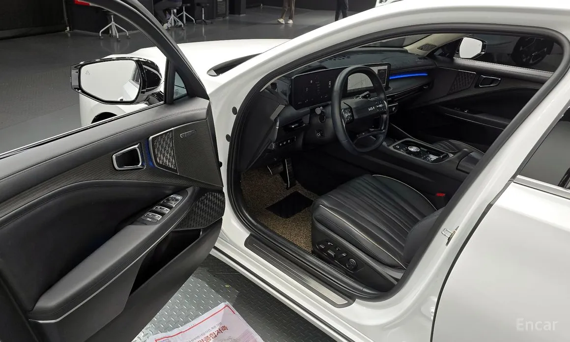 Фото 10 - Kia K8