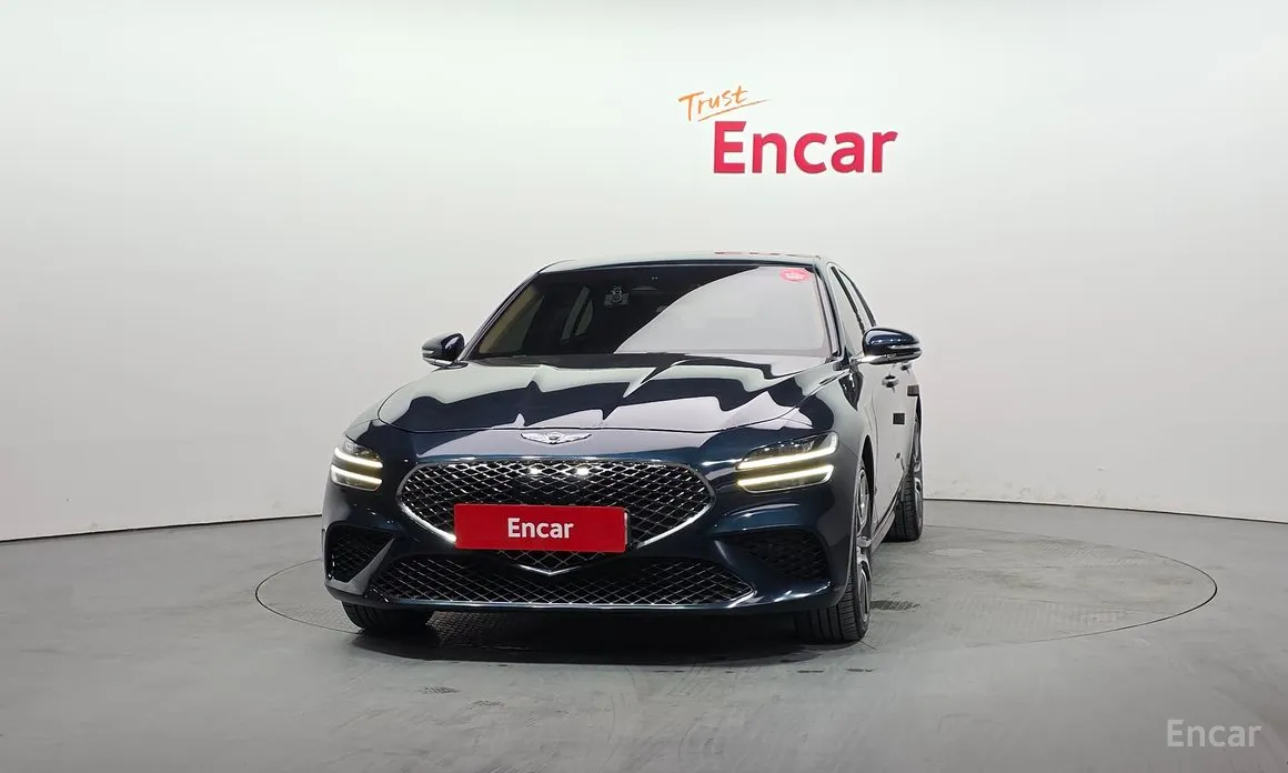 Фото 3 - Genesis G70