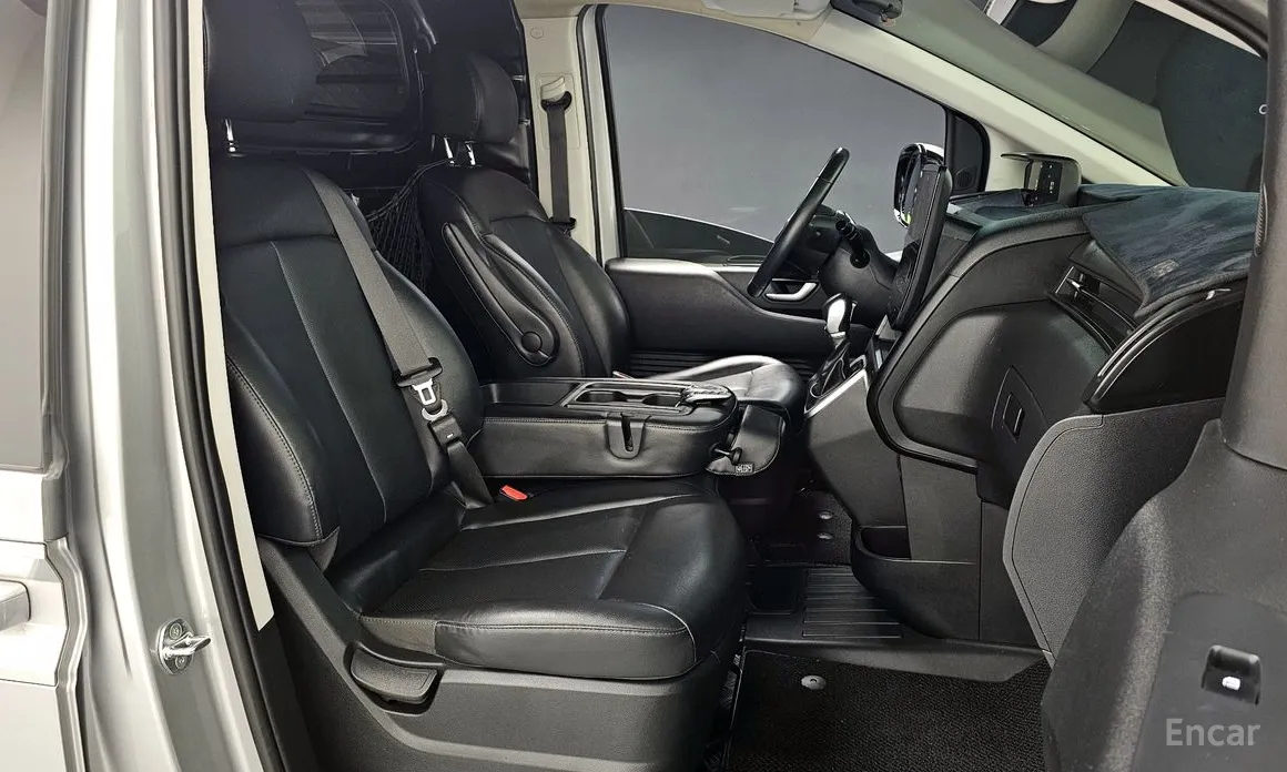 Фото 10 - Hyundai Staria