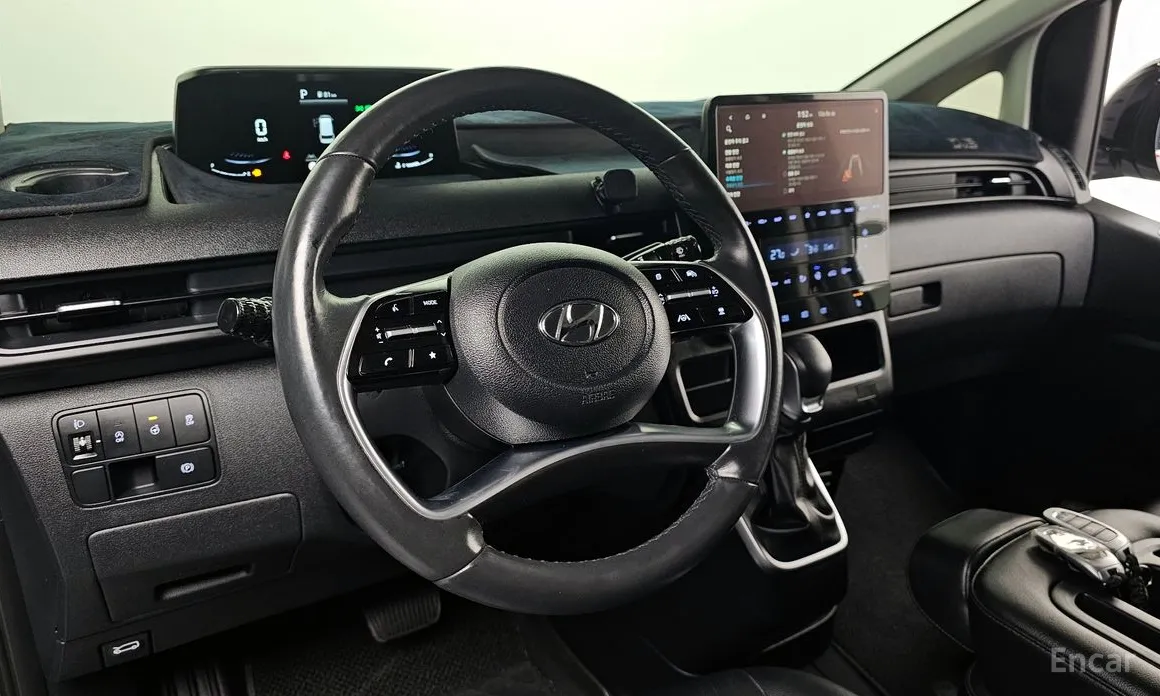 Фото 13 - Hyundai Staria