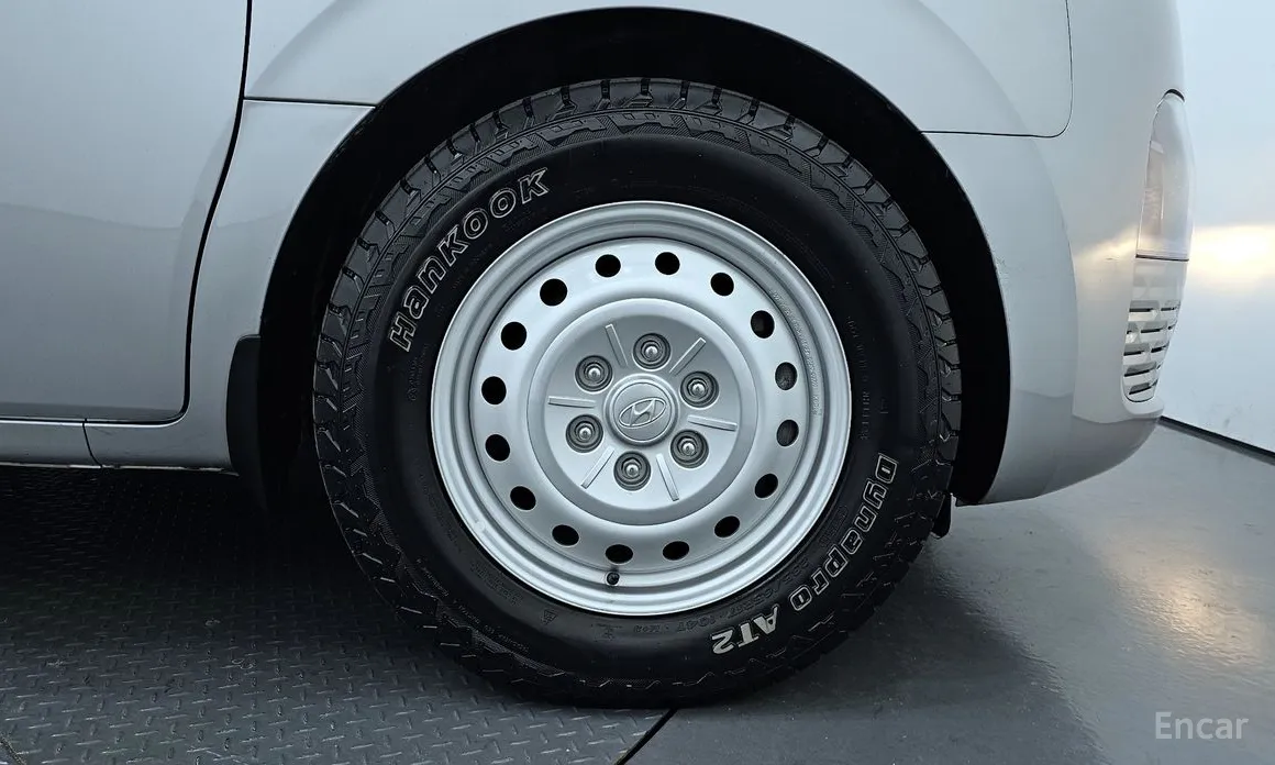 Фото 5 - Hyundai Staria