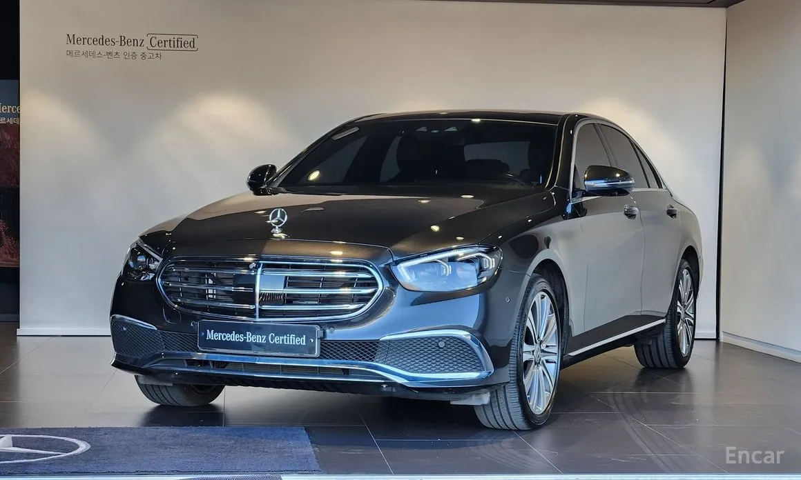 Фото 1 - Mercedes-Benz E-Class