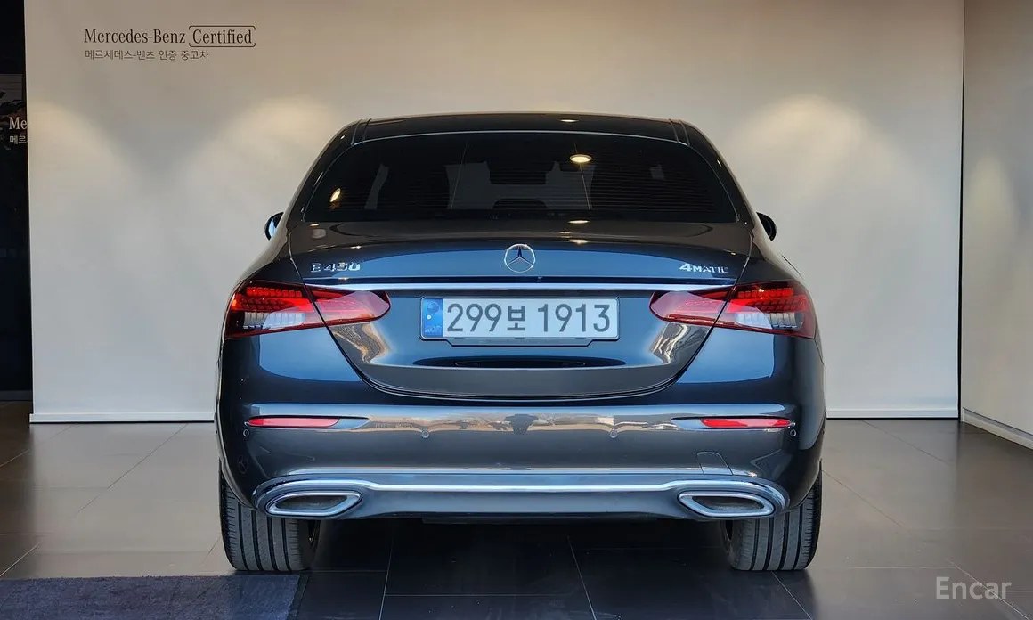 Фото 4 - Mercedes-Benz E-Class