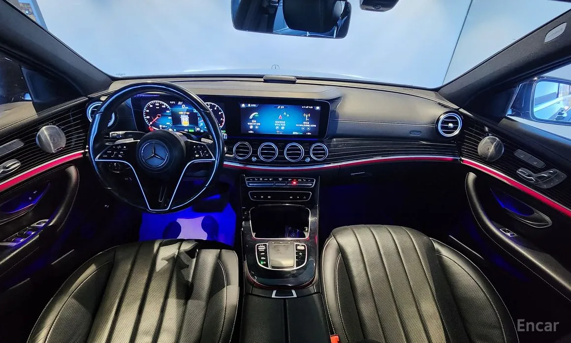 Фото 7 - Mercedes-Benz E-Class