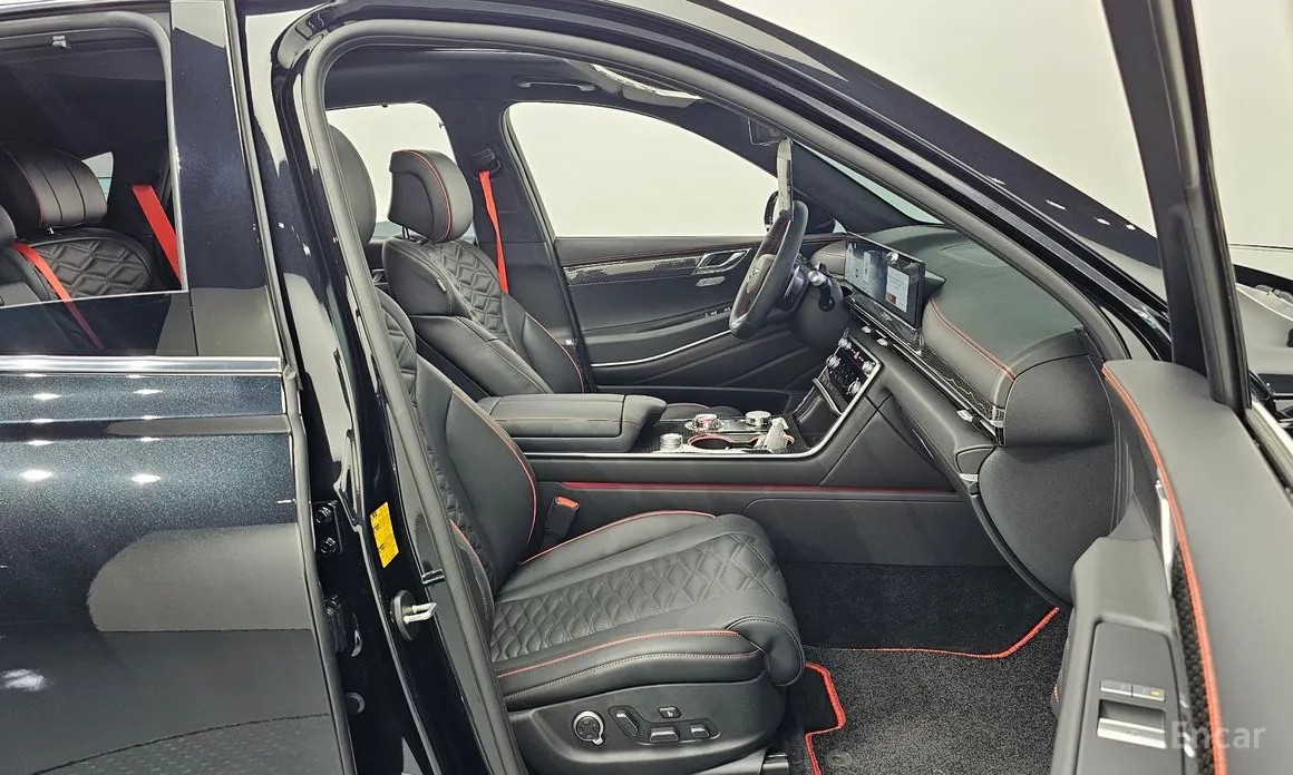 Фото 10 - Genesis GV80