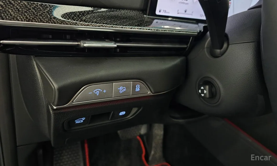 Фото 16 - Genesis GV80