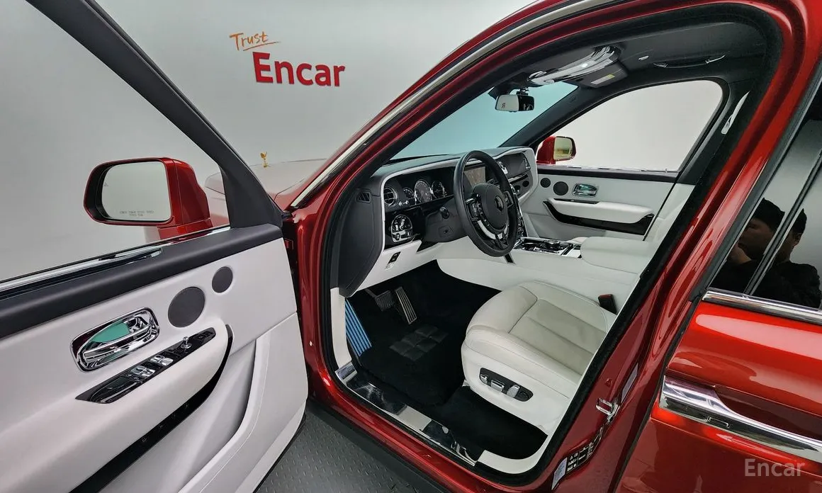 Фото 10 - Rolls-Royce Cullinan