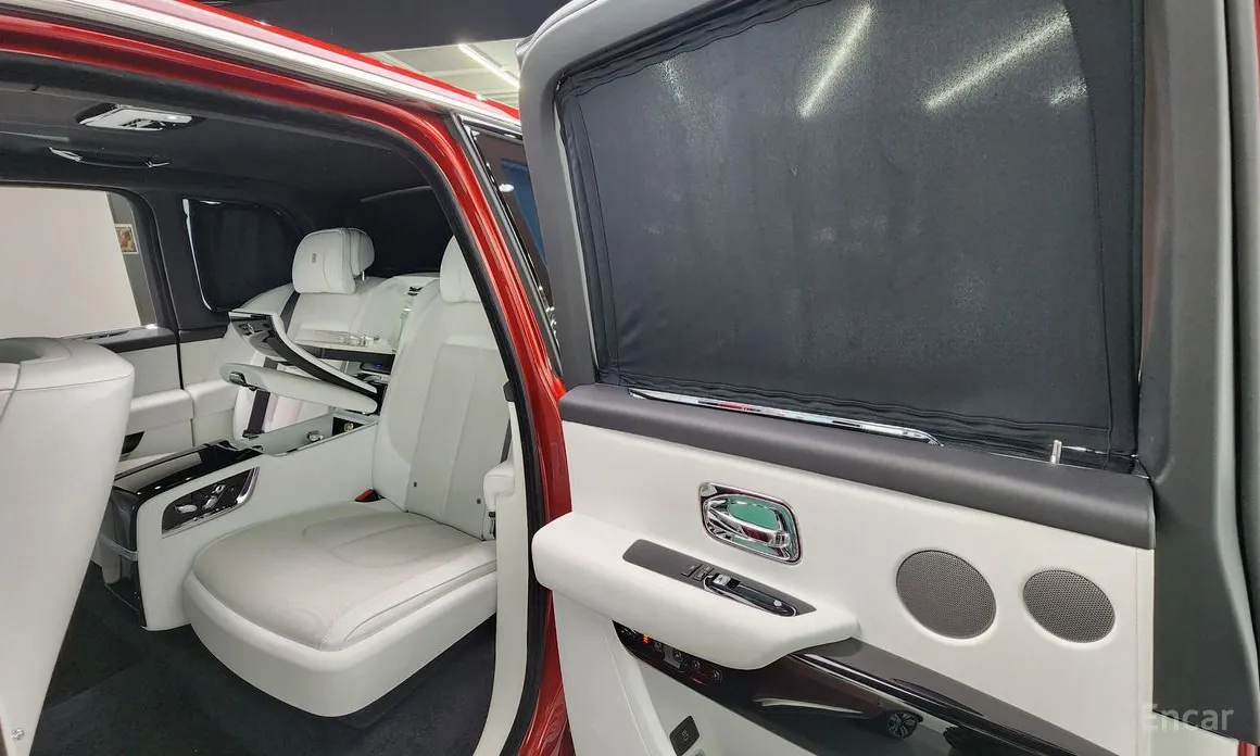 Фото 18 - Rolls-Royce Cullinan