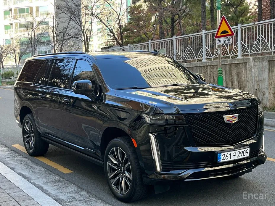 Фото 11 - Cadillac Escalade