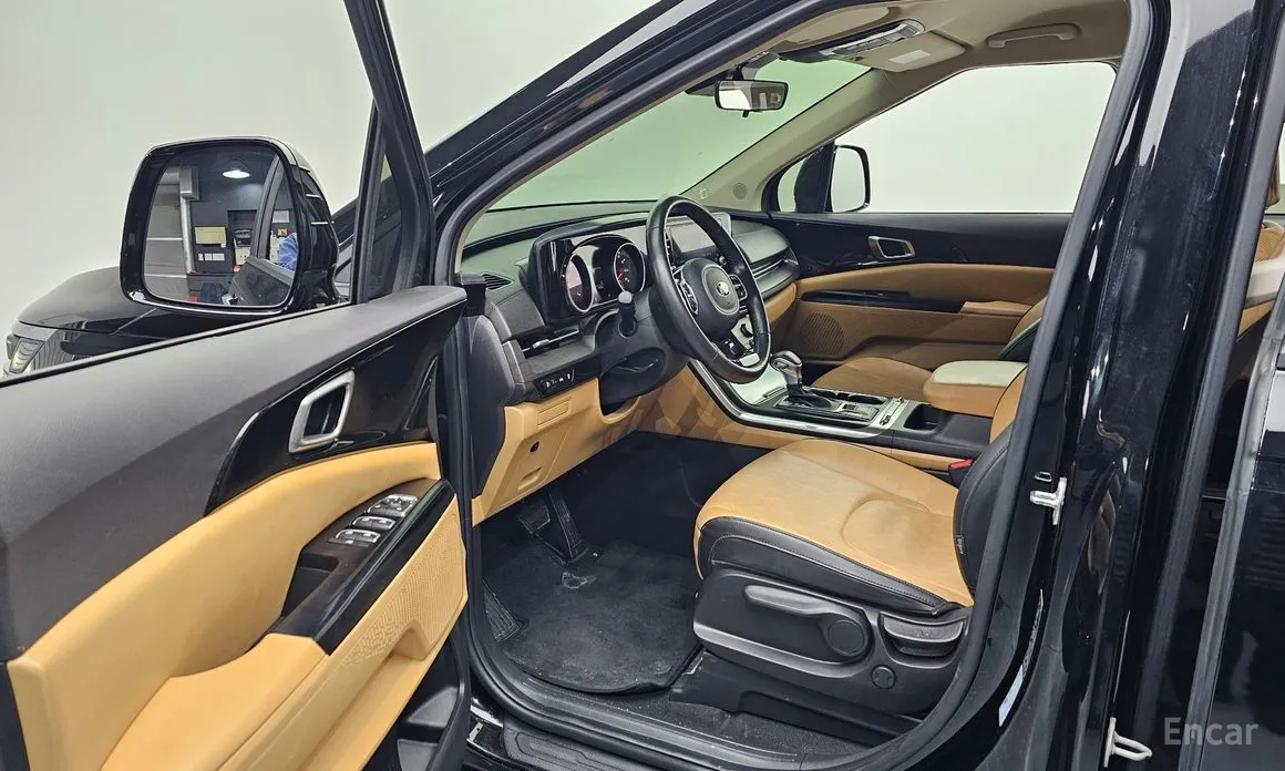 Фото 10 - Kia Carnival