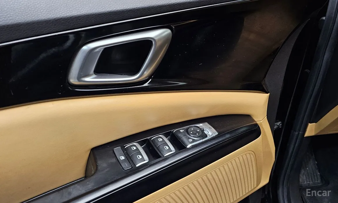 Фото 16 - Kia Carnival