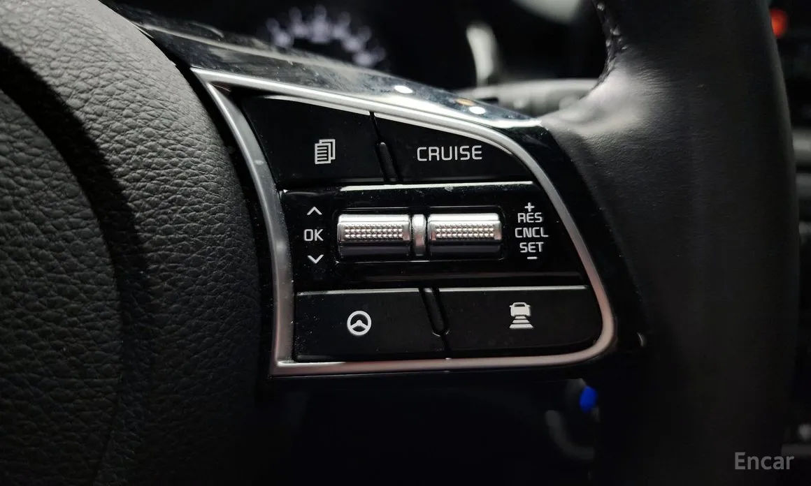 Фото 19 - Kia Seltos