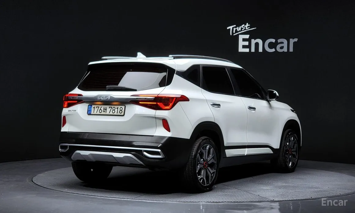 Фото 2 - Kia Seltos