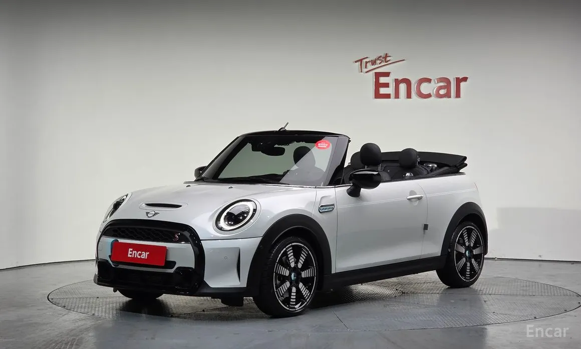 Фото 1 - Mini Cooper Convertible