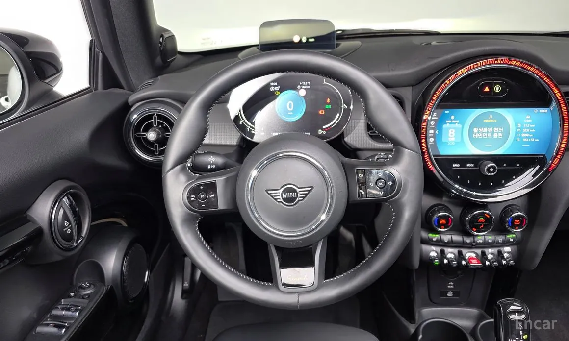 Фото 13 - Mini Cooper Convertible