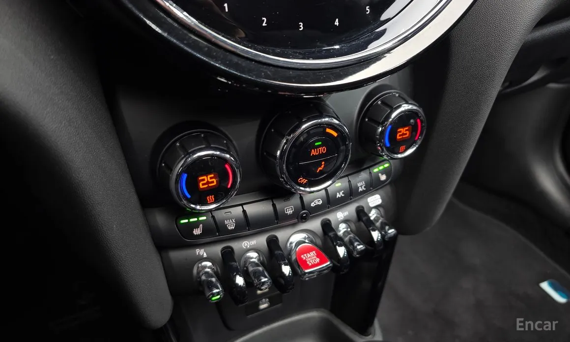 Фото 17 - Mini Cooper Convertible