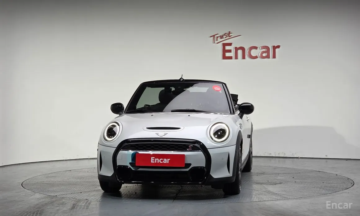 Фото 3 - Mini Cooper Convertible