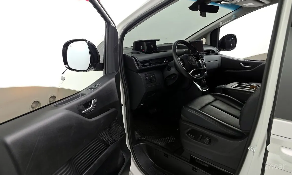 Фото 10 - Hyundai Staria