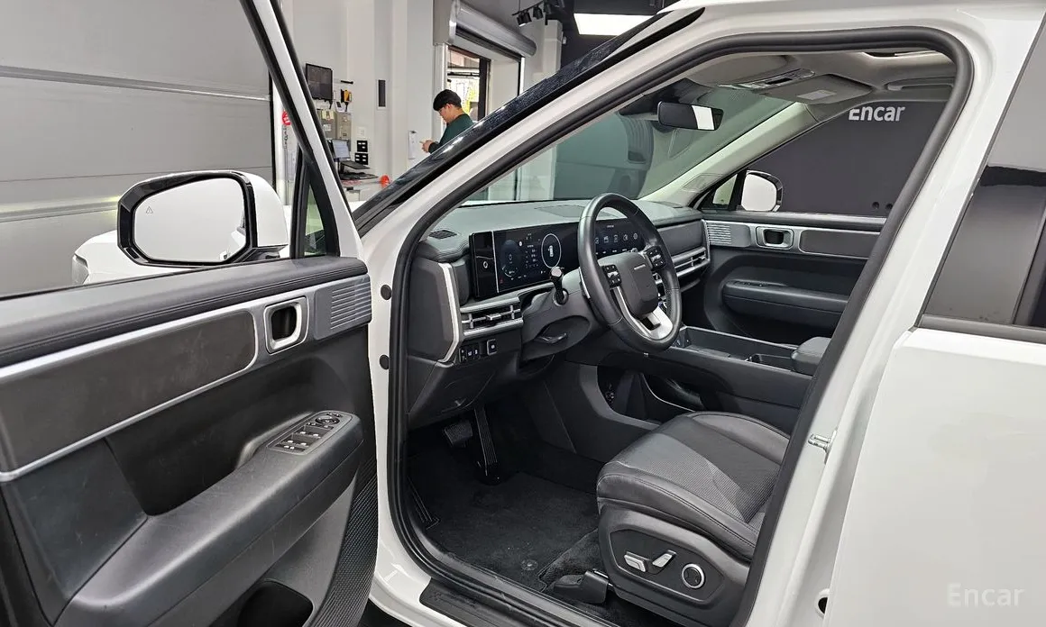 Фото 10 - Hyundai Santa Fe