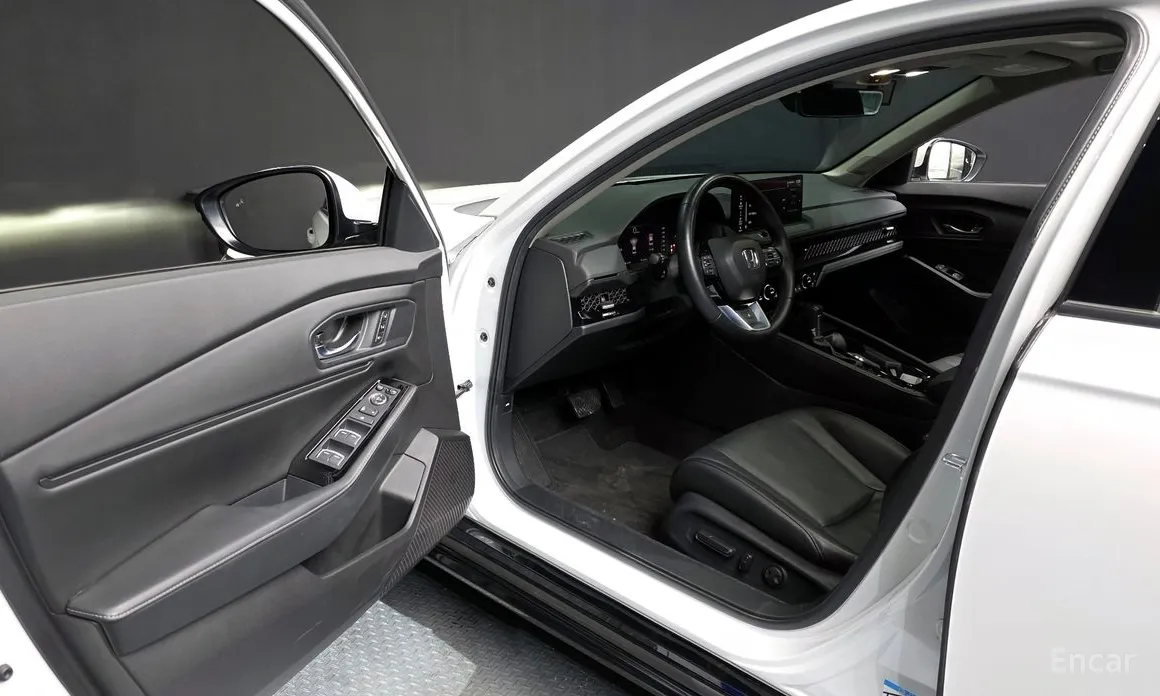 Фото 10 - Honda Accord